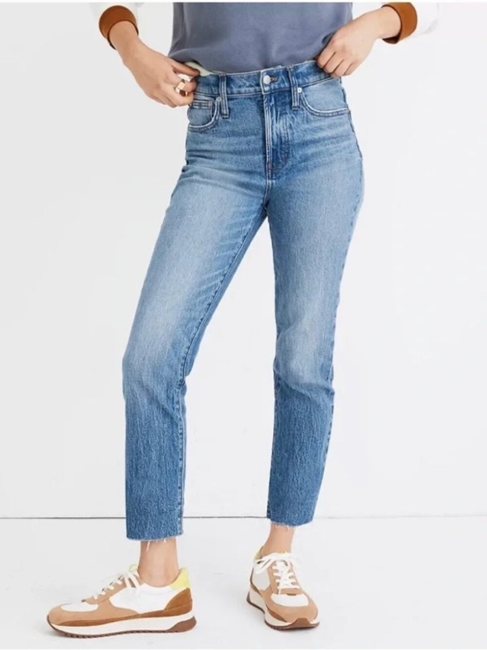 Madewell Straight Leg Jeans in Light Blue Wash